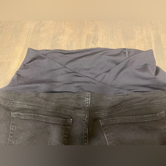 🤰🏼 NEW! • Ingrid & Isabel Maternity • Bermuda Shorts | Size: 16 - Picture 4 of 7